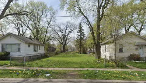 Residential Lot in Chicago