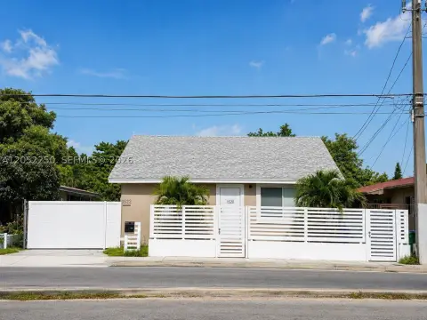 Updated Fourplex with Furnished Units