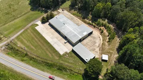Commercial Building Near Toledo Bend