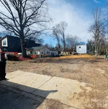 Villa Heights Corner Lot Opportunity