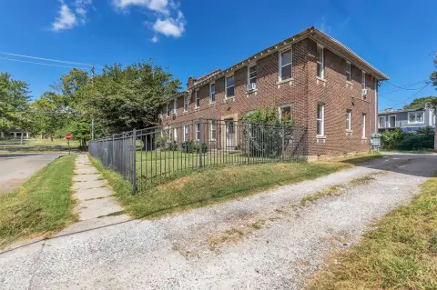 8-Unit Apartment Building