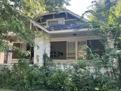 Historic 6-Unit Apartment Building