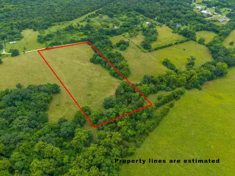 Lakefront Recreational Land Parcel