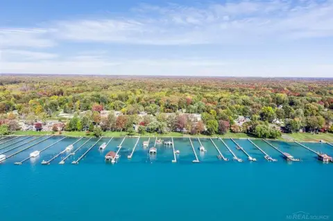 Residential Land in Clay, MI