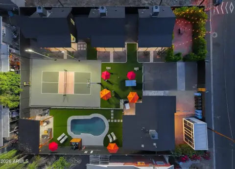 4-Unit Quadplex with Pool