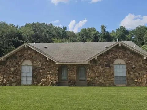 Renovated Duplex with Central HVAC