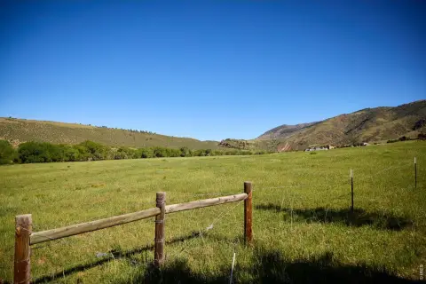 Custom Homesite in Gated Ranch