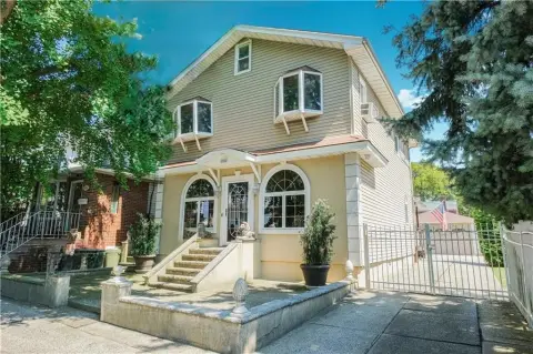Two-Property Package in Marine Park