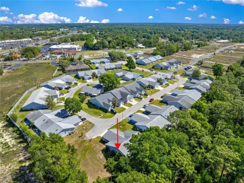 Half Duplex Home with Community Pool