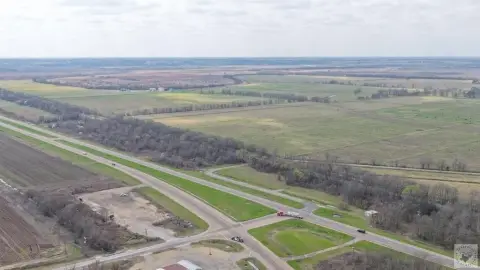 8 Acres on Highway Frontage