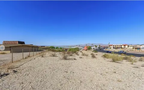 Commercial Land Near Student Housing