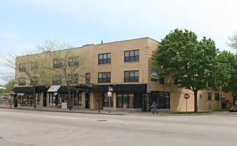 Leased Retail Condo in Albany Park