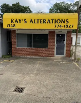 Versatile Commercial Space in Baker