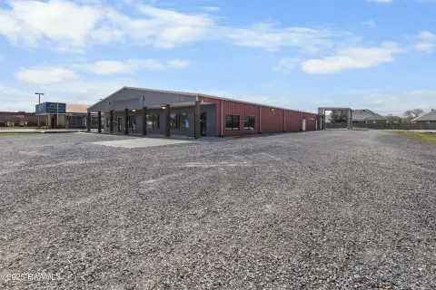 Flex Space with Outside Storage