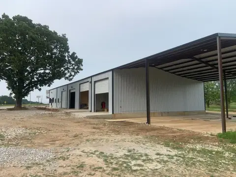 Flex Space with Highway Frontage