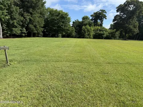 Land Near ECSU and USCG