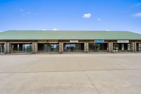 Fully Leased 7-Unit Strip Center