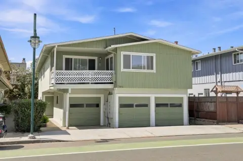 Triplex Near Ocean Beach