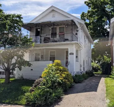 Well-Maintained Duplex Investment