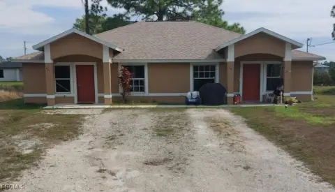 Lehigh Acres Duplex: Income Potential