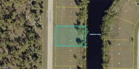 Residential Land in Cape Coral