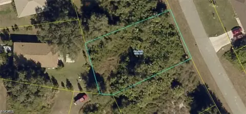 Residential Lot in Port LaBelle