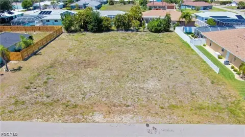 Oversized Vacant Lot in Cape Coral