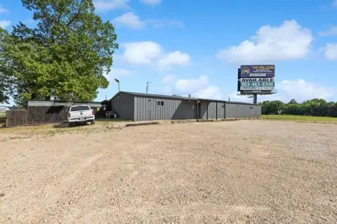 Prime Commercial Location in Grant, OK