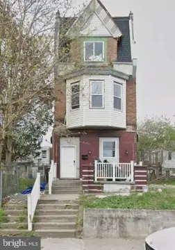 Renovated Quadplex with Four Units
