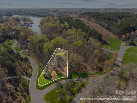 Waterfront Lot in Reflection Pointe