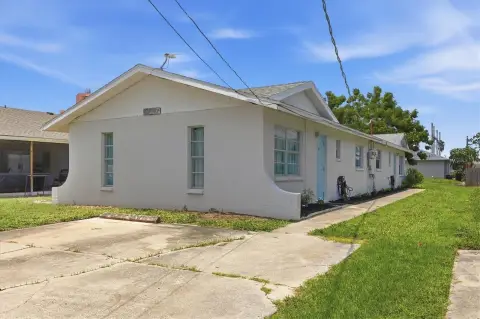 Duplex with Two-Bedroom Units