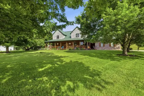 Ranch with Income and Cabins