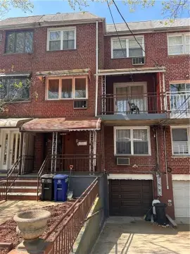 Brooklyn Multifamily Home with Income
