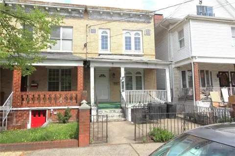 Semi-Detached Single-Family Home