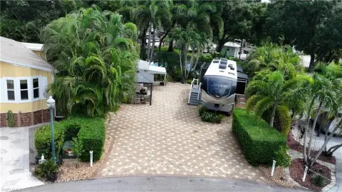 Oversized RV Resort Lot