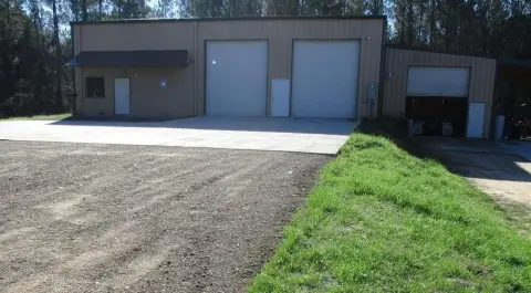 Albany Commercial Property with Trucking Features