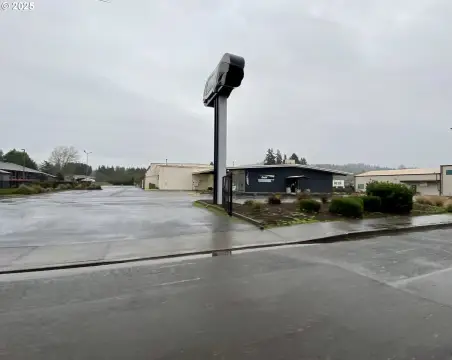 Single-Story Manufacturing Facility