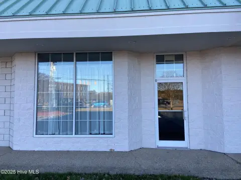 Elizabeth City Commercial Unit For Rent