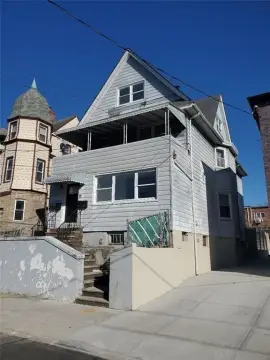 Brooklyn Three-Family Detached House