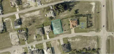 Residential Lot in Cape Coral