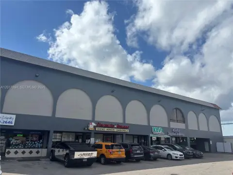 Hialeah Retail Space Available