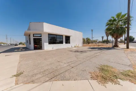 Commercial Land with Existing Structure