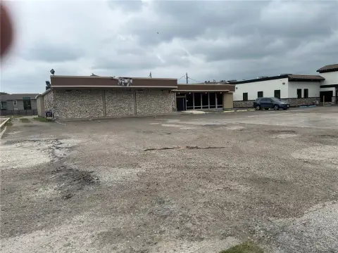 Corpus Christi Commercial Building For Sale