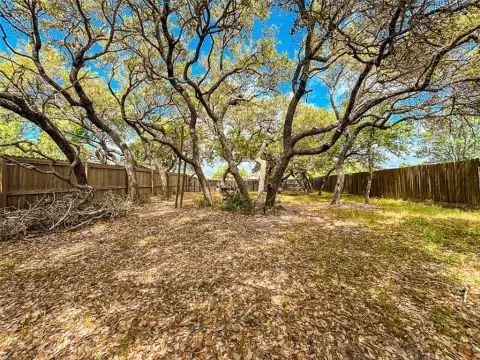 Oversized Homesite with Privacy Fencing