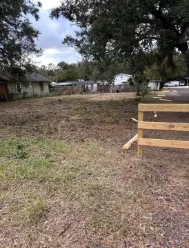 Unimproved Lot in Lake Wales