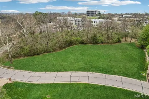 Prime Land in Topping Ridge