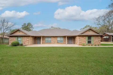 Longview Duplex in Hallsville ISD