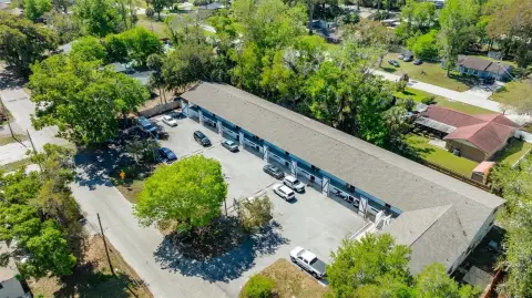 20-Unit Apartment Building