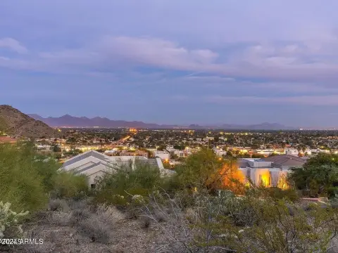 Phoenix Land Near Lookout Mountain