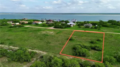 Acre Homesite in Redfish Estates